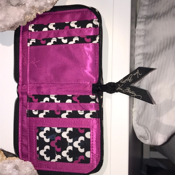 Vera Bradley Handbags - Hand wallet